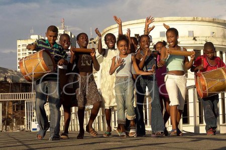 Jorge Idárraga ya expone sus fotografías en el marco del Festival del Caribe en Santiago de Cuba