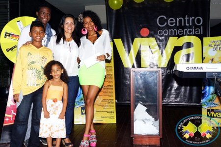 El Centro Comercial Viva Buenaventura, presentó los modelos que serán su imagen