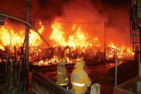 Decretan calamidad pública por damnificados de incendio en Buenaventura
