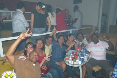 La fiesta de integración portuaria fue de mucho goce a pesar de la lluvia