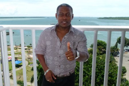 Debemos crear escuelas de música en Buenaventura, porque tenemos talento como en ninguna otra parte: Marino Luis
