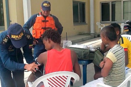 Armada Nacional rescata tres menores de edad que se encontraban a la deriva en el mar