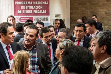 Ministerio de Vivienda titulará predios a 22 mil familias del país, de las cuales 8 mil son de Buenaventura