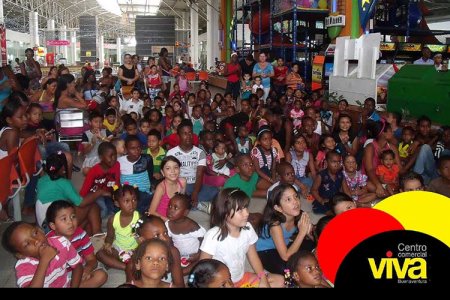 Con masiva participación del público se iniciaron las novenas navideñas en Viva Buenaventura