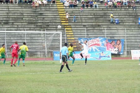 El onceno porteño desaprovechó la oportunidad de ser líder al igualar sin goles con Cortuluá