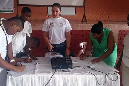 Colegios de Buenaventura firmaron pacto por la paz y sana convivencia escolar