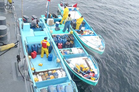 Armada Nacional inmoviliza cuatro embarcaciones ecuatorianas con pesca ilegal