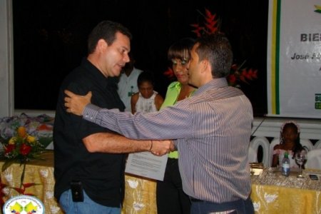 En el lanzamiento del XXVI Reinado Señorita Buenaventura se le rindió homenaje a la ex - reina Yara Jazmín Giraldo