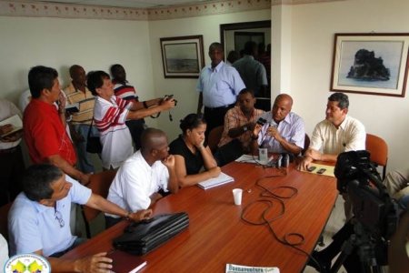 El alcalde está complacido por la participación de Buenaventura en la Primera B