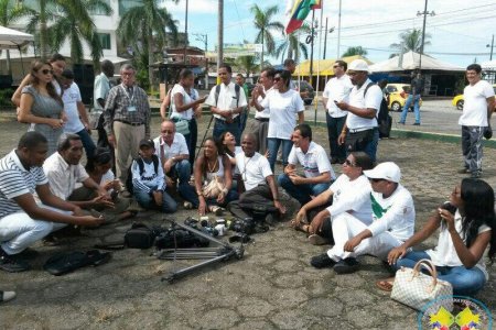 Periodistas de Buenaventura deciden no transmitir información relacionada con la Policía, tras agresión a dos comunicadores y dos camarógrafos