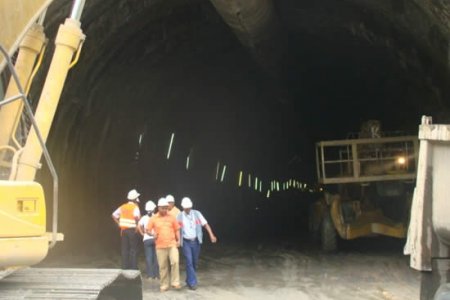 Gremios, Alcaldía y Cámara de Comercio hicieron recorrido con el Invías por tramos de la doble calzada