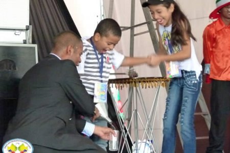 Sociedad Portuaria realizó jornada recreativa y entrega de regalos a los hijos de sus empleados