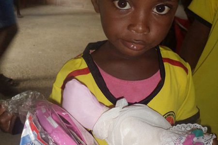 Fundación una Sonrisa para el Niño Rural agradece a sus benefactores