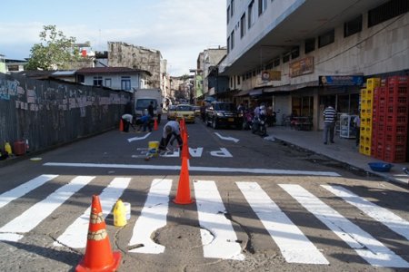 Secretaría de Tránsito adelanta remarcación de las calles del centro de la ciudad