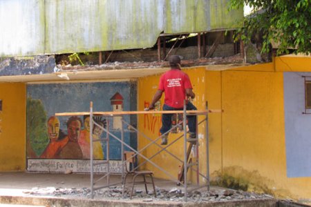 Avanzan trabajos de reparación de la Casa de la Cultura Margarita Hurtado