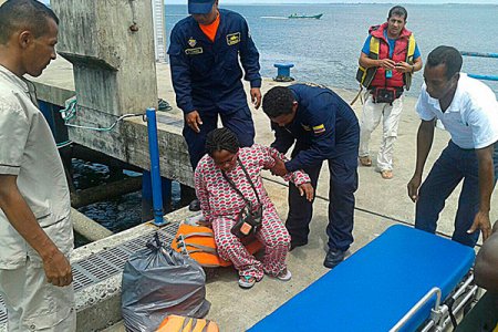 Un bebé recién nacido, la madre  y seis personas más fueron rescatadas en aguas del pacífico