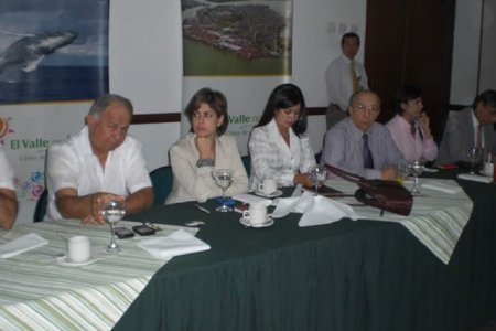 Congresistas y gremios del Valle trabajarán unidos por el desarrollo de Buenaventura