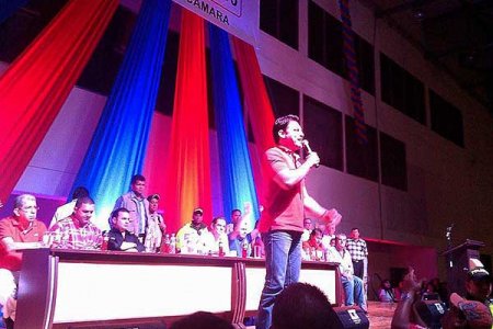 Carlos Fernando Motoa realizó cierre de campaña