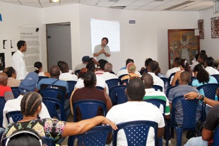 Ministerio de Cultura realizó charla sobre financiación de proyectos culturales