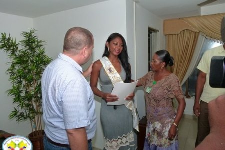 Lista la representante de Buenaventura para el Reinado Señorita Litoral 2011