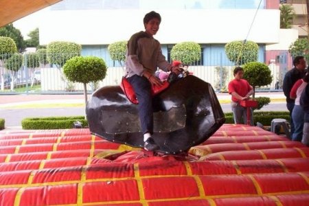 Toro Mecánico este fin de semana en Brisas Plaza Shopping
