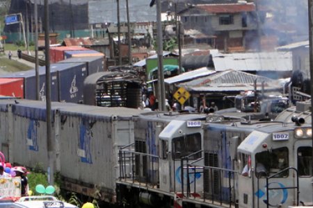 El ferrocarril del Pacífico sigue descarrilado