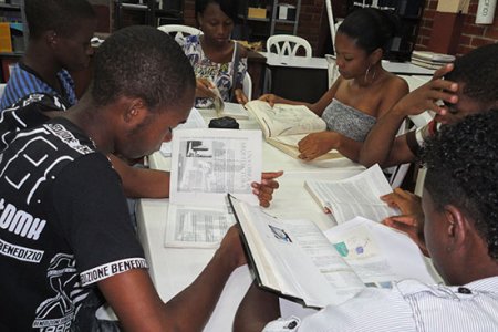 Estudiantes dan testimonio cómo de una beca universitaria  cambio las vidas a diez jóvenes de la zona rural en Buenaventura