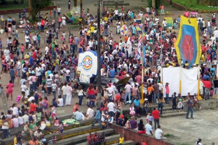 Bonaverenses se lucieron  en el concurso de las Unocometas al Aire
