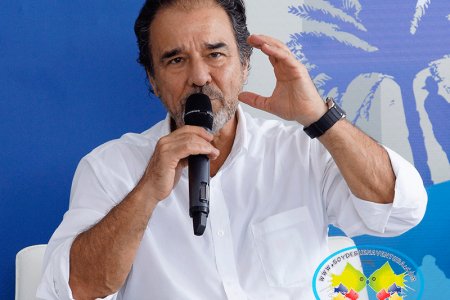 Buenaventura no solo debe resolver sus problemas de ciudad, sino que tiene que resolver un problema de país: Víctor Traverso