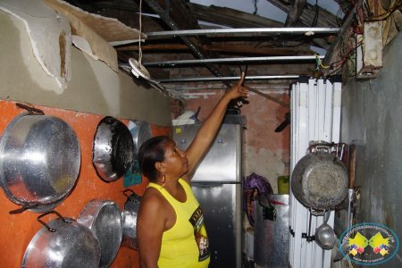 Vivienda de Josefina Cortes propietaria del Bohío de Chepa a punto de colapsar