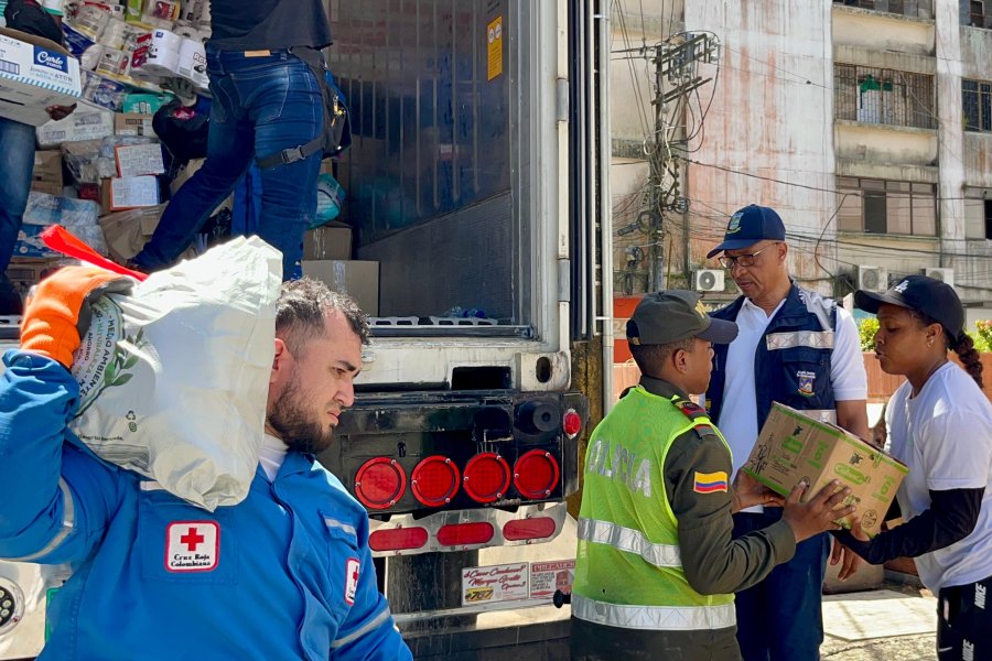 Buenaventura recibe 30 toneladas de ayuda humanitaria enviadas desde Bogotá
