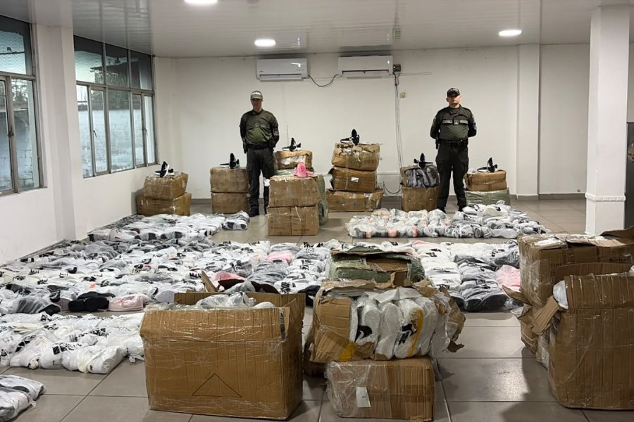 La Policía aprehendió más de 226 toneladas de acero y 760 pares de calzado de contrabando en Buenaventura