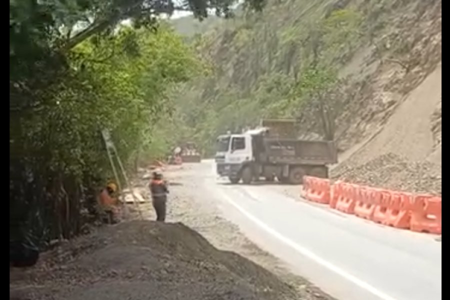 La concesionaria Union Vial Camino del Pacifico ejecuta acciones dentro de su plan de contingencia para la atención el pr 69+000 (sector la balastrera) de la vía Buenaventura – Loboguerrero – Buga