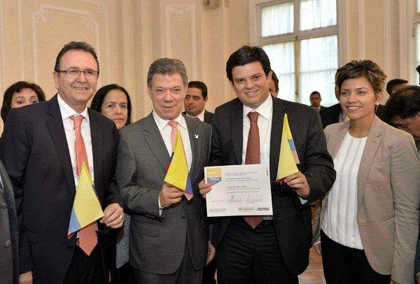 Función Pública invita a las entidades a conmemorar el Día Nacional del Servidor Público el 27 de junio