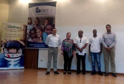 760 maestros de Buenaventura se benefician del  programa de formación en TIC e Innovación  del proyecto Infoaulas