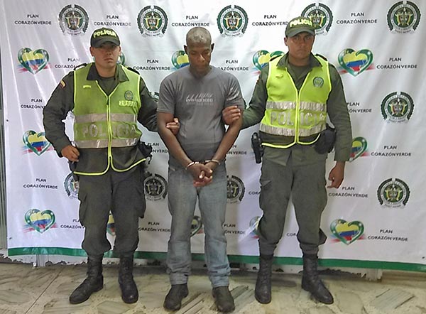 Policía captura a un presunto delincuente con un arma de fuego ilegal