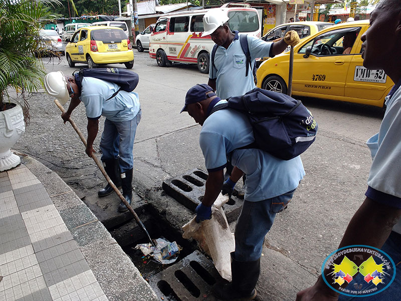 Inició limpieza de sumideros para prevenir inundaciones por mareas altas