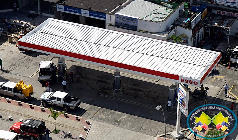 Ministerio de Minas revisó precio de gasolina y esta bajará en enero de 2016