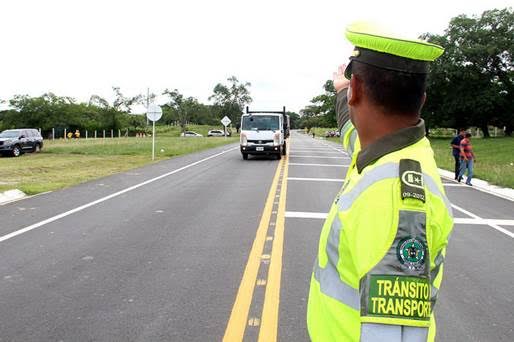 Restricción de vehículos para el puente festivo del 9 al 11 de enero en algunas vías del país