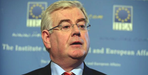 Enviado especial de la UE para la paz en Colombia, Eamon Gilmore, inició hoy su segunda visita al país