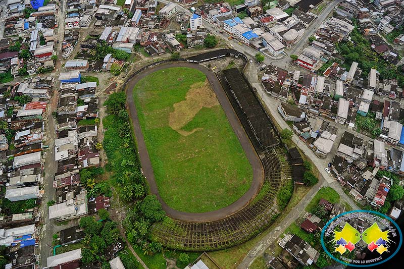 Alcalde de Buenaventura se compromete en la recuperación del estadio Marino Klinger Salazar