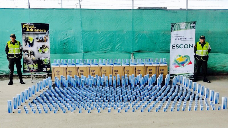 La Policía Fiscal y Aduanera de Buenaventura aprehende mercancías sin documentación legal en visitas a locales comerciales