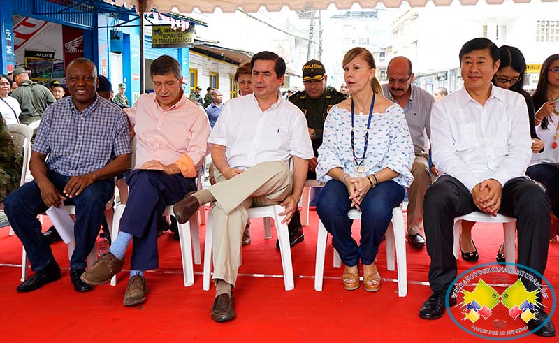 Ministros del Interior, Posconflicto y Gobernadora del Valle ratificaron importancia de Buenaventura en el postconflicto