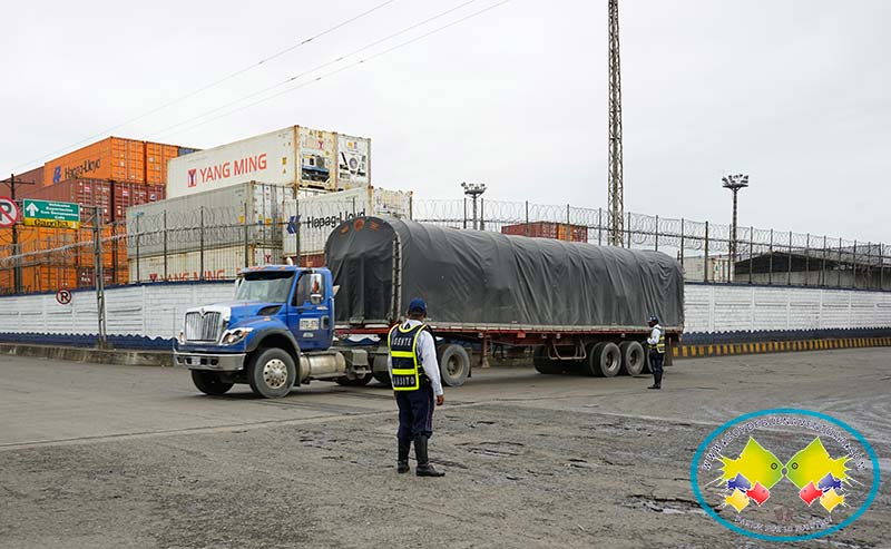 13 reguladores viales iniciaron sus labores en la zona portuaria