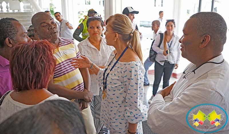 Alcalde y Gobernadora propusieron realizar consulta previa con las comunidades de Zacarías y Calle Larga para obras aeropuerto