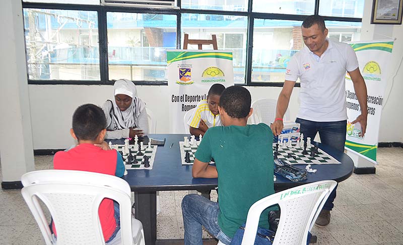 Inició el torneo de ajedrez “Primero la Gente”