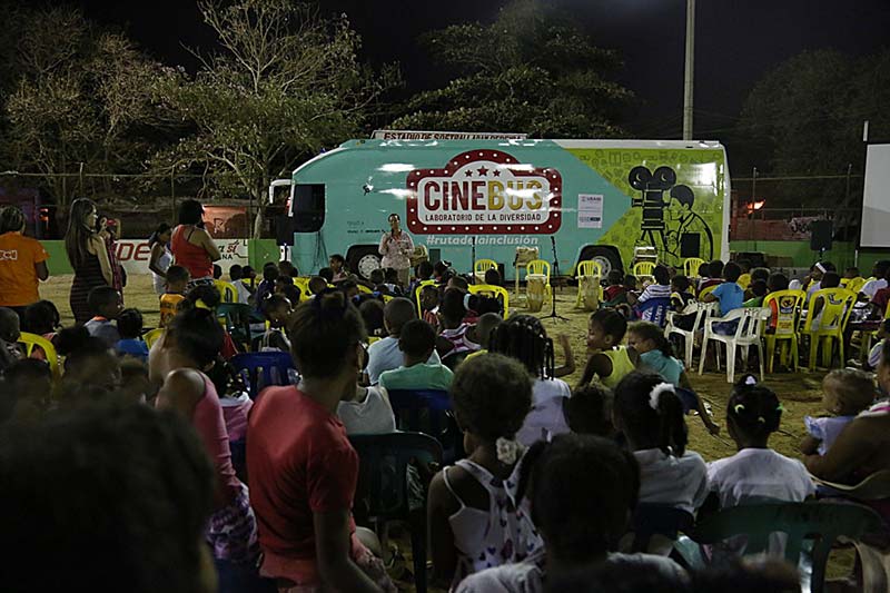 El Cine Bus llegó a Buenaventura