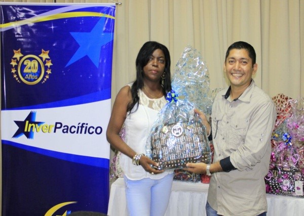 Gane Buenaventura celebró el día de las madres a 20 clientes que resultaron favorecidas mediante sorteo
