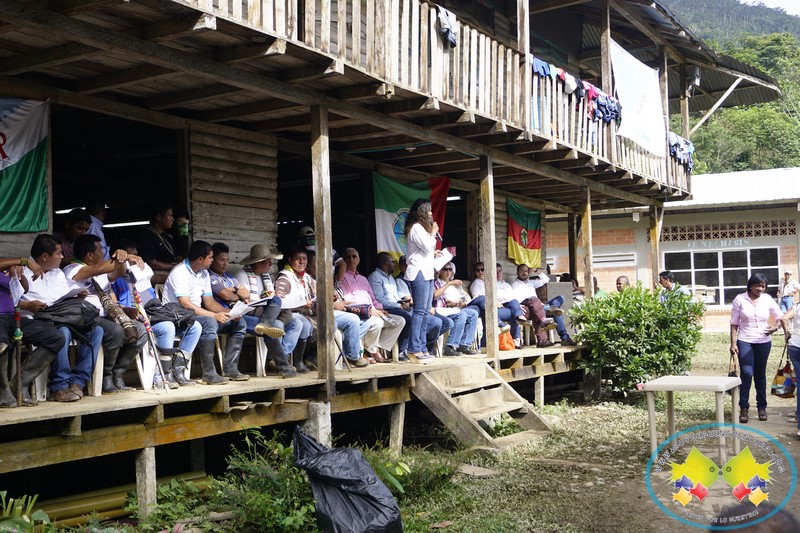 Gobierno se reunió con comunidad indígena en La Delfina
