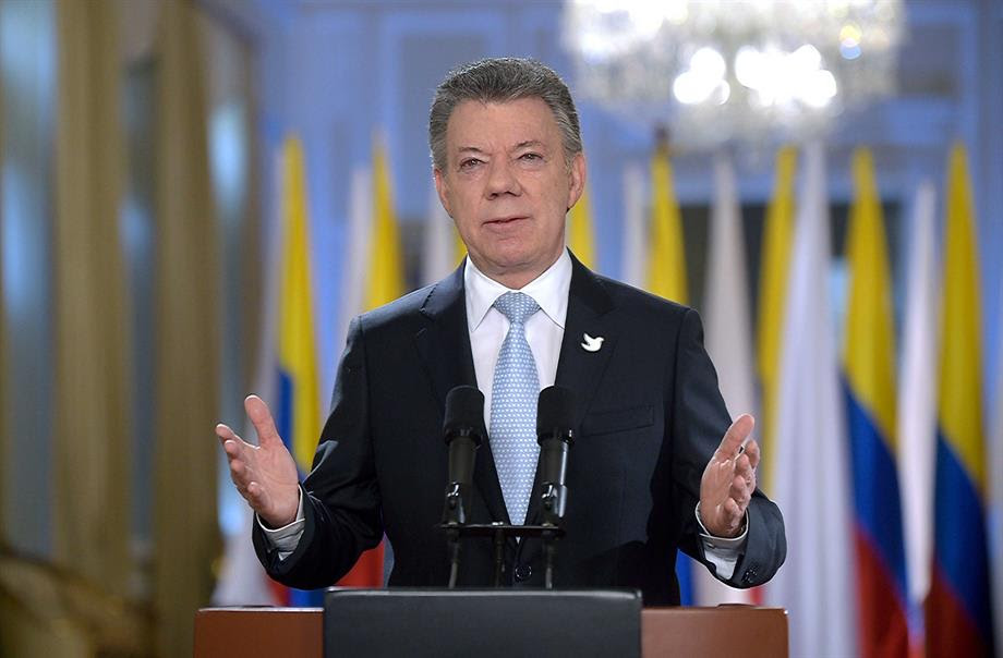Presidente Santos reitera oferta al senador Uribe de nombrar delegado para negociación con el ELN